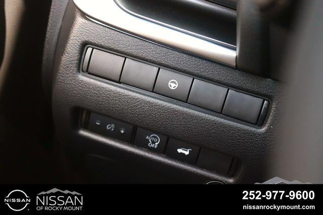 2026 Nissan Rogue 2026.5 FWD Dark Armor