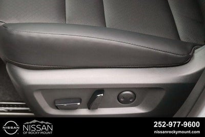 2026 Nissan Rogue 2026.5 FWD Dark Armor