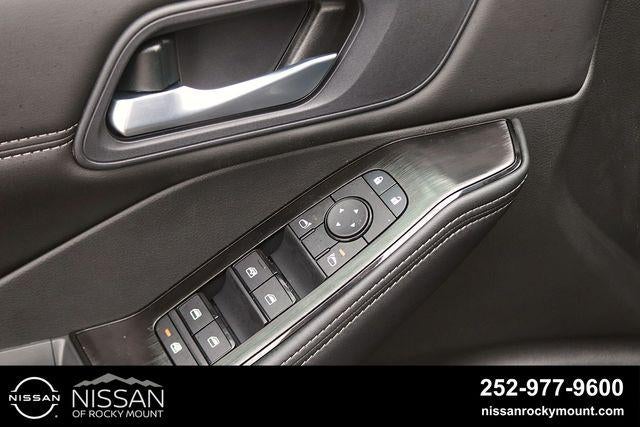 2026 Nissan Rogue 2026.5 FWD Dark Armor