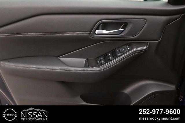 2026 Nissan Rogue 2026.5 FWD Dark Armor