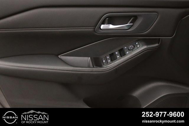 2026 Nissan Rogue 2026.5 FWD Dark Armor