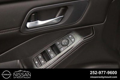 2026 Nissan Rogue 2026.5 FWD Dark Armor