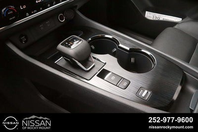 2026 Nissan Rogue 2026.5 FWD Dark Armor