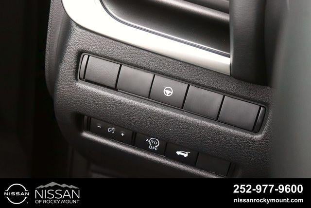 2026 Nissan Rogue 2026.5 FWD Dark Armor