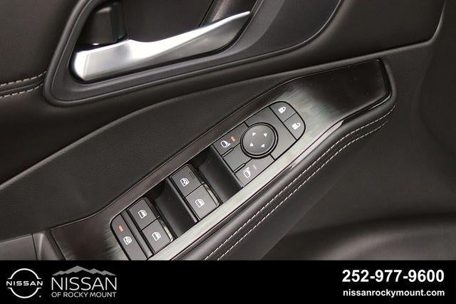 2026 Nissan Rogue 2026.5 FWD Dark Armor