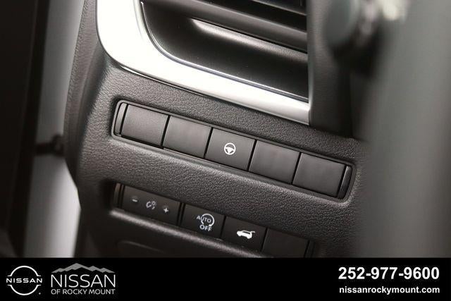 2026 Nissan Rogue 2026.5 FWD Dark Armor