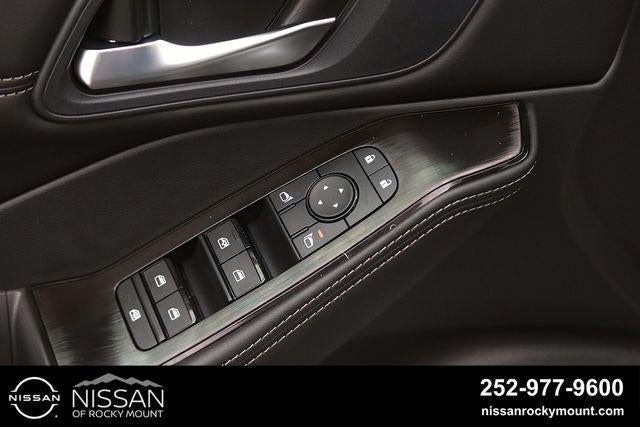 2026 Nissan Rogue 2026.5 FWD Dark Armor