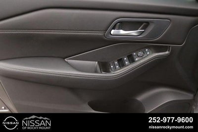 2026 Nissan Rogue 2026.5 FWD Dark Armor