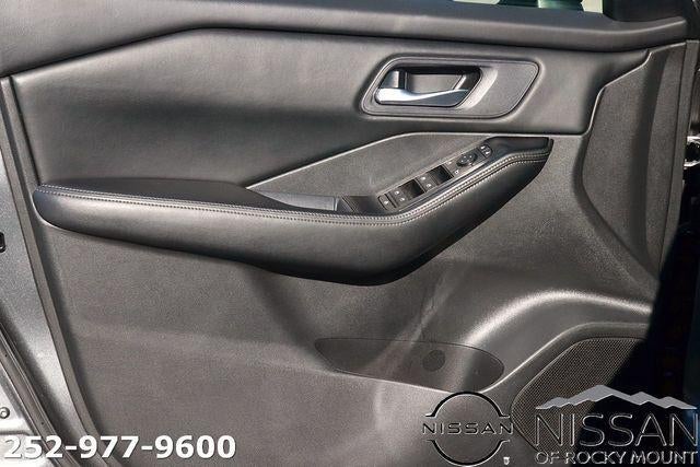 2024 Nissan Rogue FWD SV