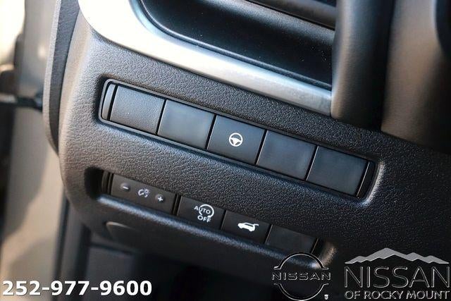 2024 Nissan Rogue FWD SV