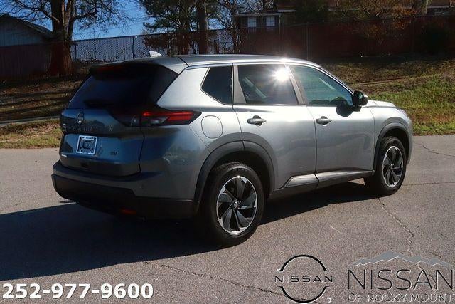2024 Nissan Rogue FWD SV