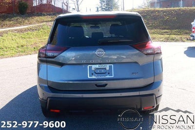 2024 Nissan Rogue FWD SV