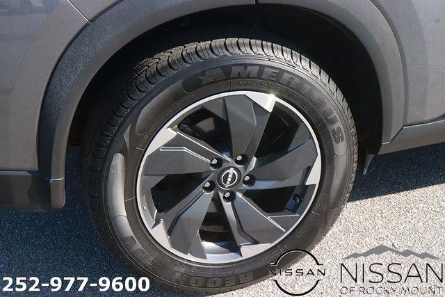 2024 Nissan Rogue FWD SV