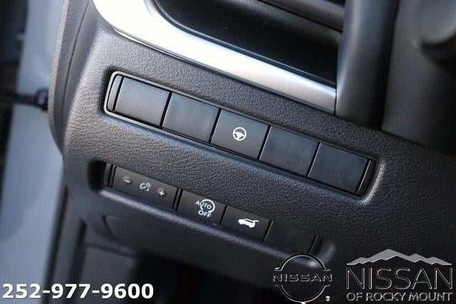 2026 Nissan Rogue 2026.5 FWD Dark Armor