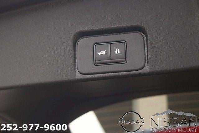 2026 Nissan Rogue 2026.5 FWD Dark Armor