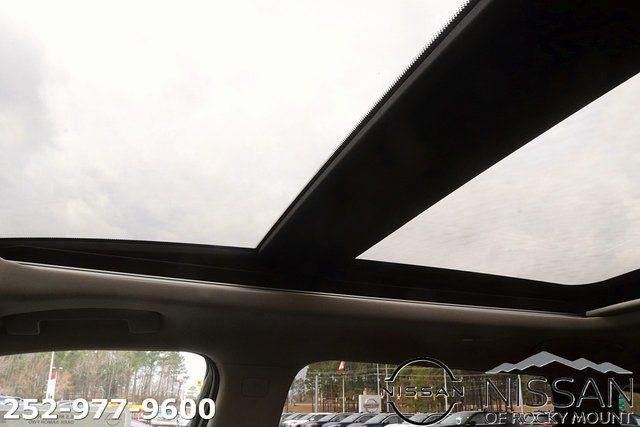 2026 Nissan Rogue 2026.5 FWD Dark Armor