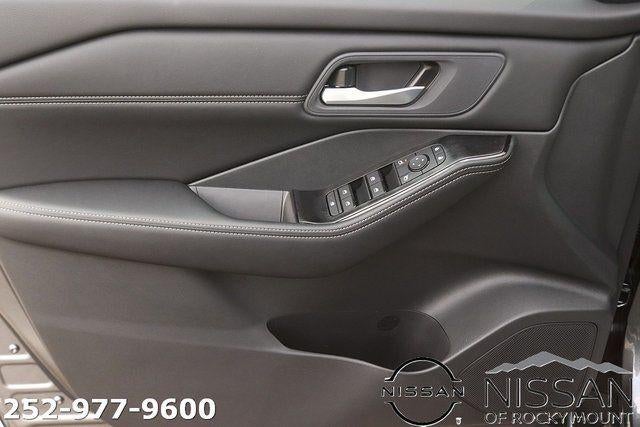 2026 Nissan Rogue 2026.5 FWD Dark Armor