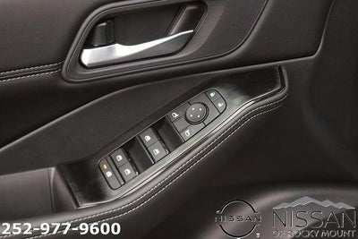 2026 Nissan Rogue 2026.5 FWD Dark Armor