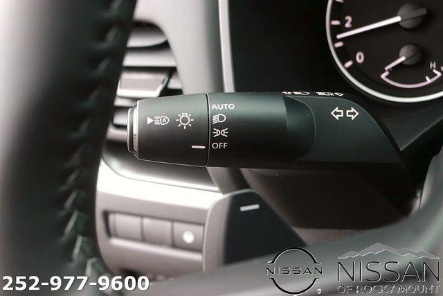 2026 Nissan Rogue 2026.5 FWD Dark Armor