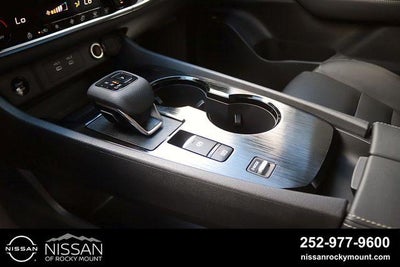 2026 Nissan Rogue 2026.5 FWD Dark Armor