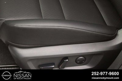 2026 Nissan Rogue 2026.5 FWD Dark Armor