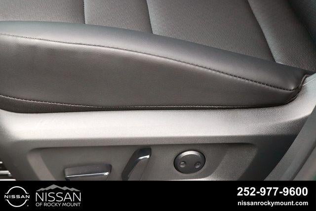 2026 Nissan Rogue 2026.5 FWD Dark Armor
