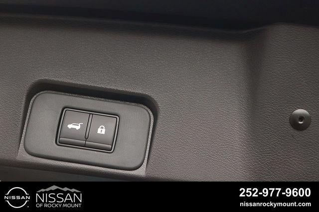 2026 Nissan Rogue 2026.5 FWD Dark Armor