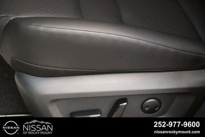 2026 Nissan Rogue 2026.5 FWD Dark Armor