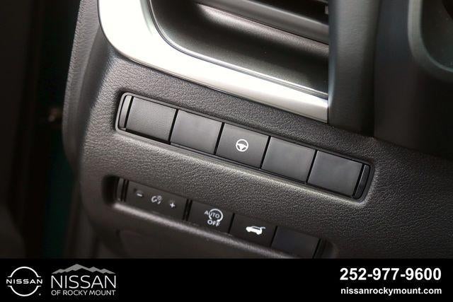 2026 Nissan Rogue 2026.5 FWD Dark Armor