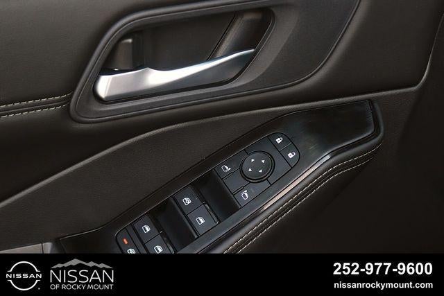 2026 Nissan Rogue 2026.5 FWD Dark Armor