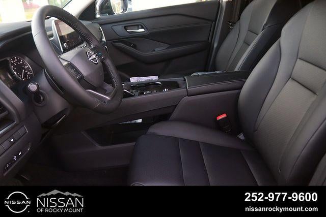 2026 Nissan Rogue 2026.5 FWD Dark Armor