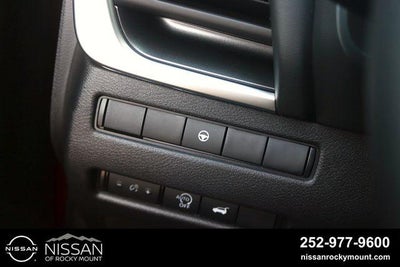 2026 Nissan Rogue 2026.5 FWD Dark Armor