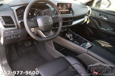 2026 Nissan Rogue 2026.5 FWD Dark Armor