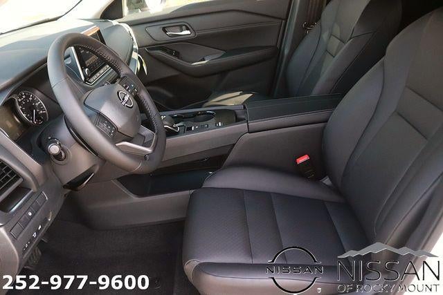 2026 Nissan Rogue 2026.5 FWD Dark Armor