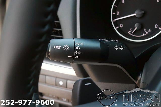 2026 Nissan Rogue 2026.5 FWD Dark Armor