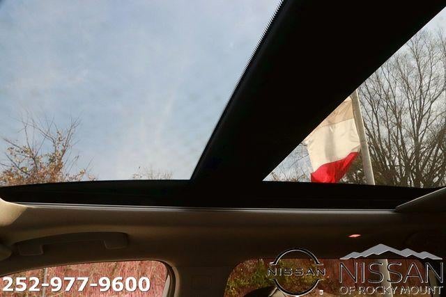 2026 Nissan Rogue 2026.5 FWD Dark Armor