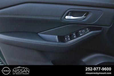2026 Nissan Rogue 2026.5 AWD Dark Armor