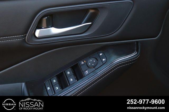 2026 Nissan Rogue 2026.5 AWD Dark Armor