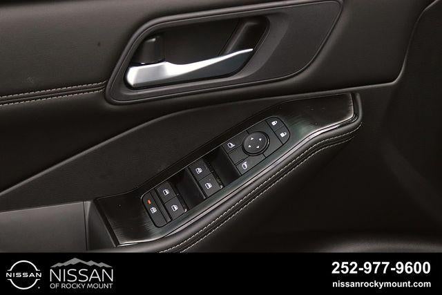 2026 Nissan Rogue 2026.5 AWD Dark Armor