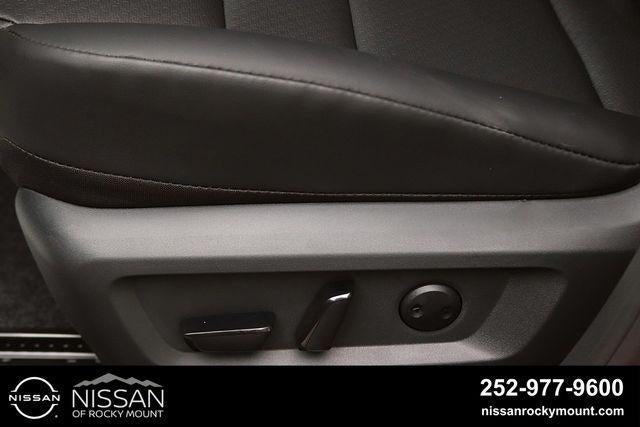 2026 Nissan Rogue 2026.5 AWD Dark Armor