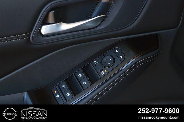 2026 Nissan Rogue 2026.5 AWD Dark Armor