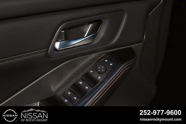2026 Nissan Rogue 2026.5 AWD Dark Armor