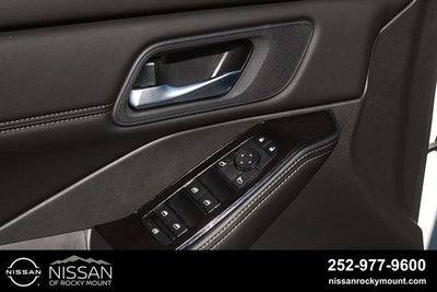 2026 Nissan Rogue 2026.5 AWD Dark Armor