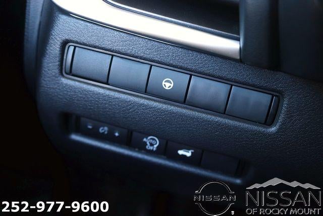 2026 Nissan Rogue 2026.5 AWD Dark Armor