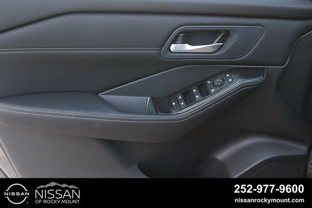 2026 Nissan Rogue 2026.5 AWD Dark Armor