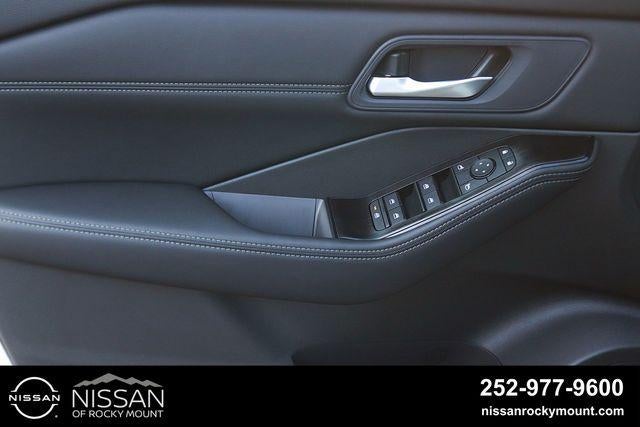 2026 Nissan Rogue 2026.5 AWD Dark Armor