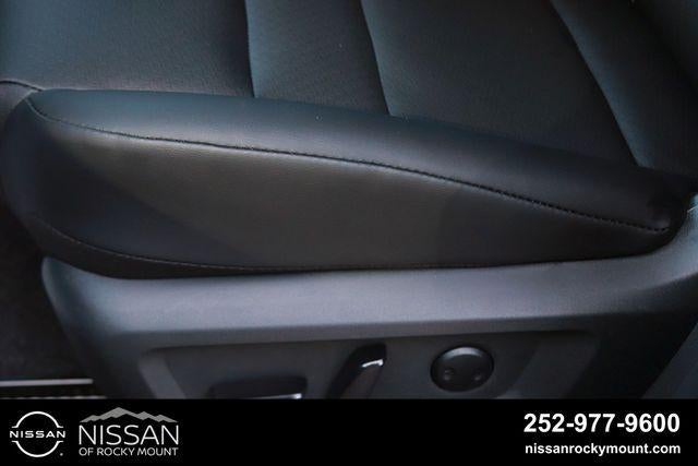 2026 Nissan Rogue 2026.5 AWD Dark Armor
