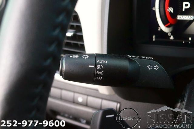 2024 Nissan Rogue FWD SL