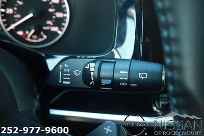 2025 Nissan Pathfinder SV 2WD