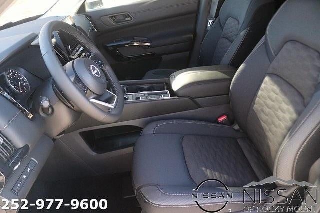 2025 Nissan Pathfinder SV 2WD